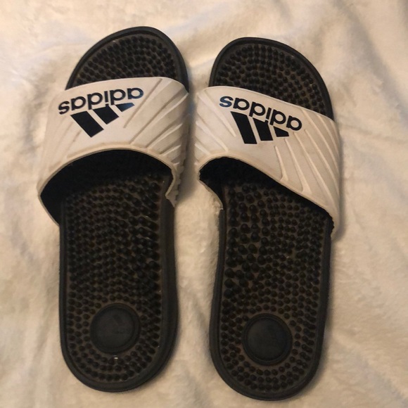 smelly adidas slides